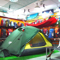 新疆户外探险热，这些装备与专卖店助你畅游西域